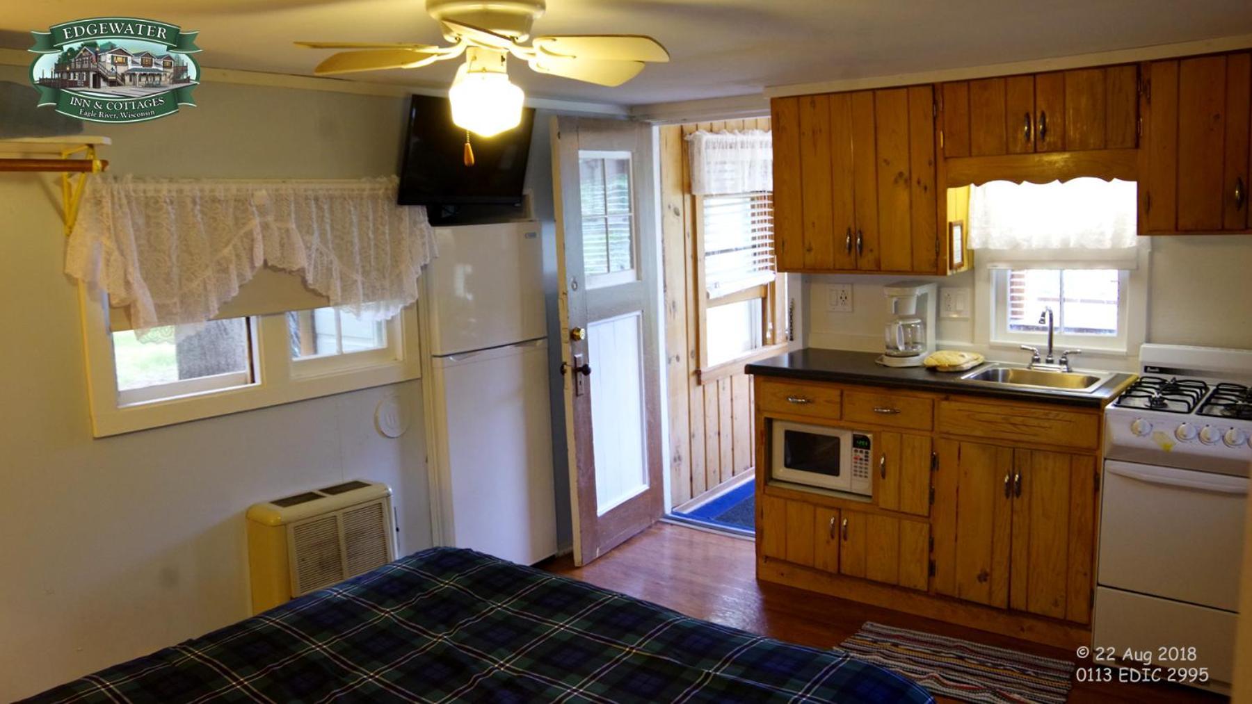 Edgewater Inn & Cottages Eagle River Habitación foto