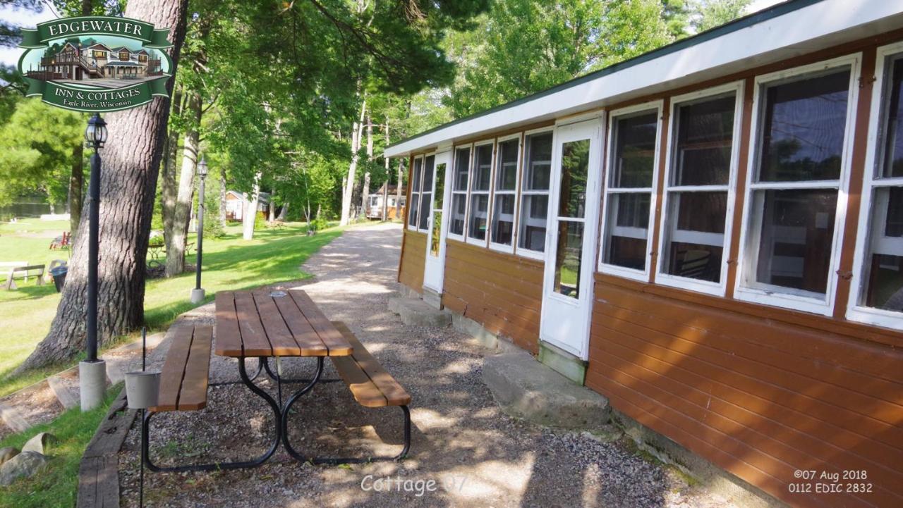 Edgewater Inn & Cottages Eagle River Habitación foto